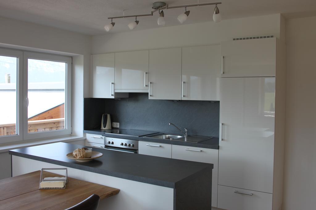 Apartment Am Birkenweg Oberndorf in Tirol Rum bild